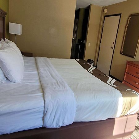 Quality Inn & Suites Columbia I-70 エクステリア 写真