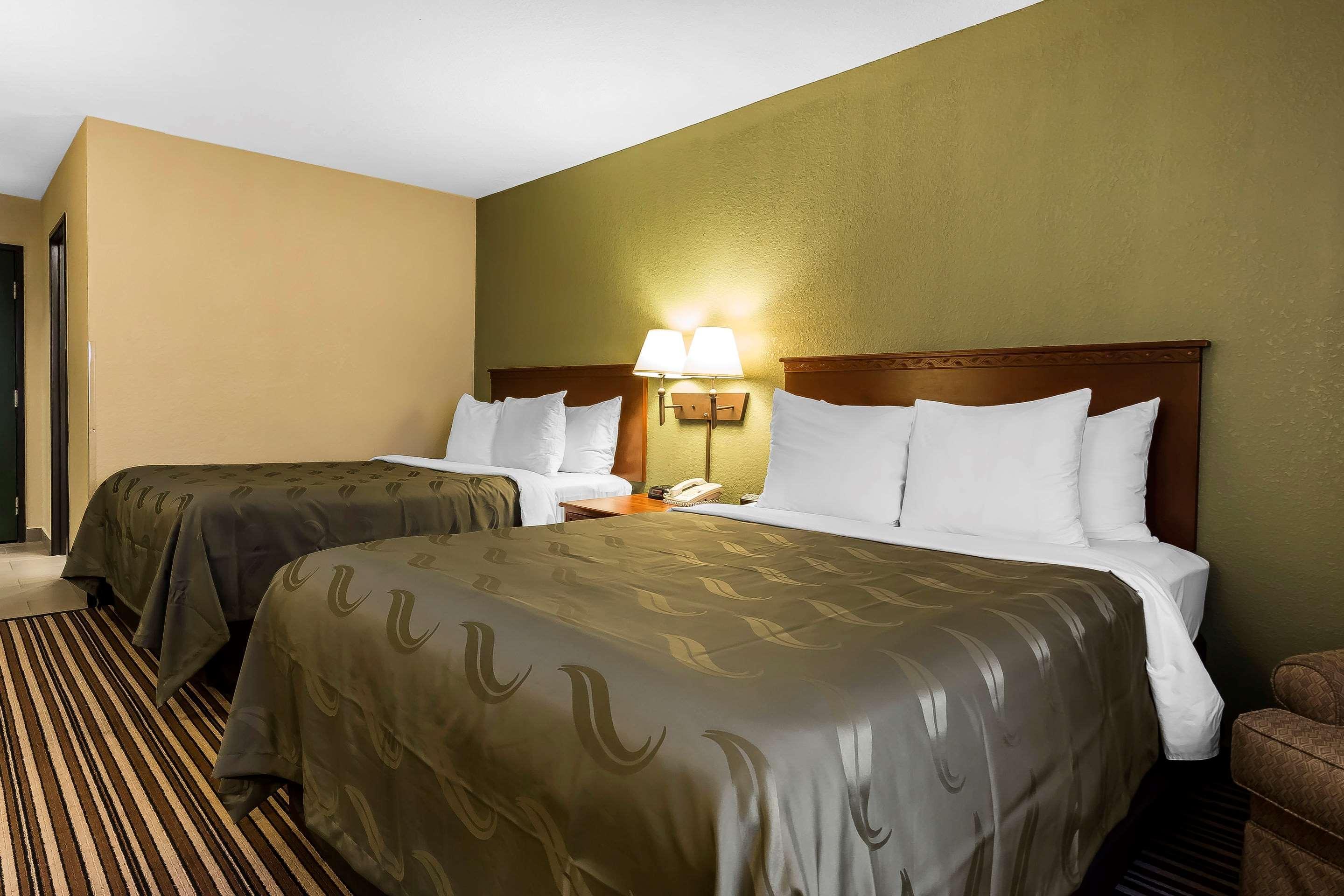 Quality Inn & Suites Columbia I-70 エクステリア 写真
