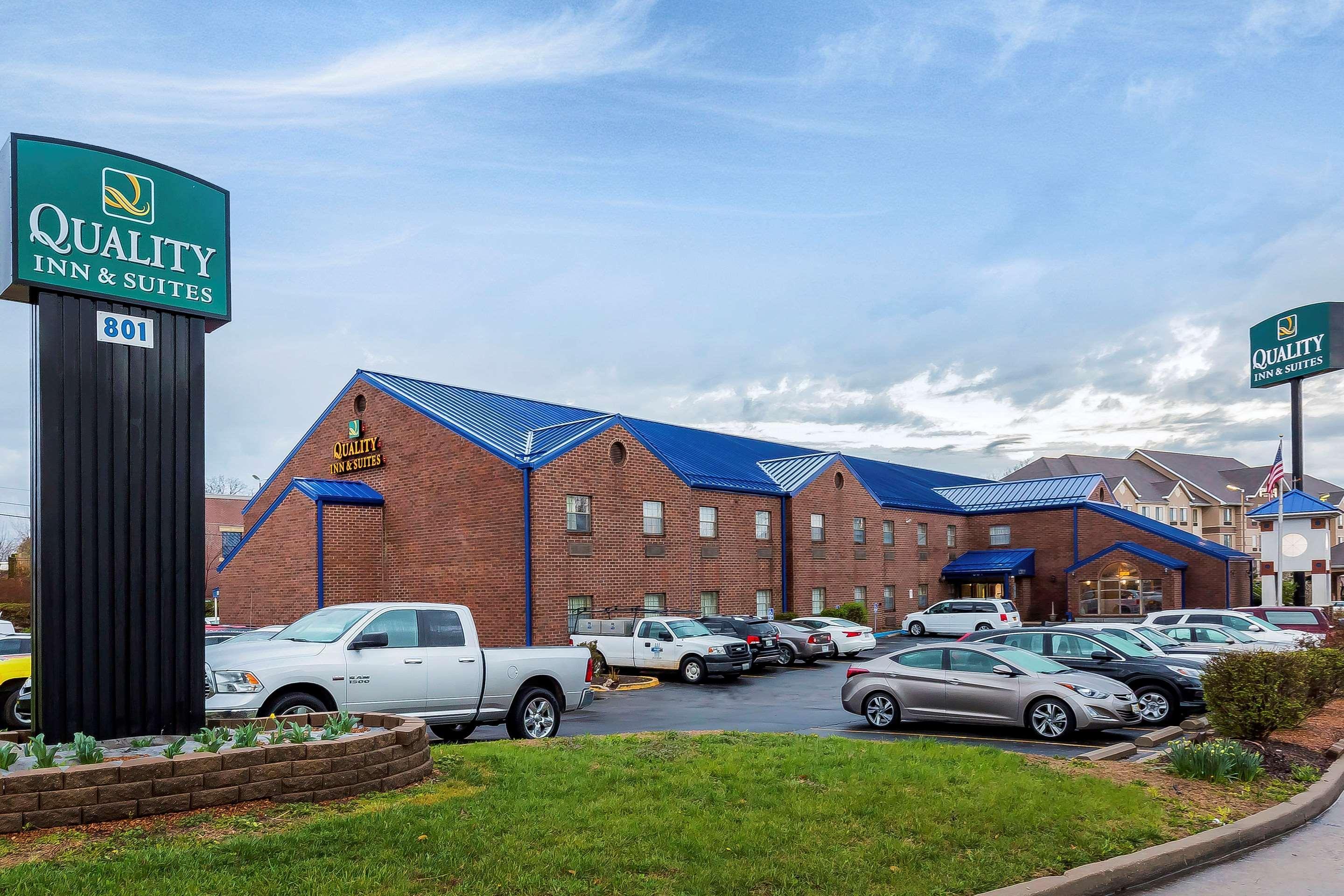 Quality Inn & Suites Columbia I-70 エクステリア 写真