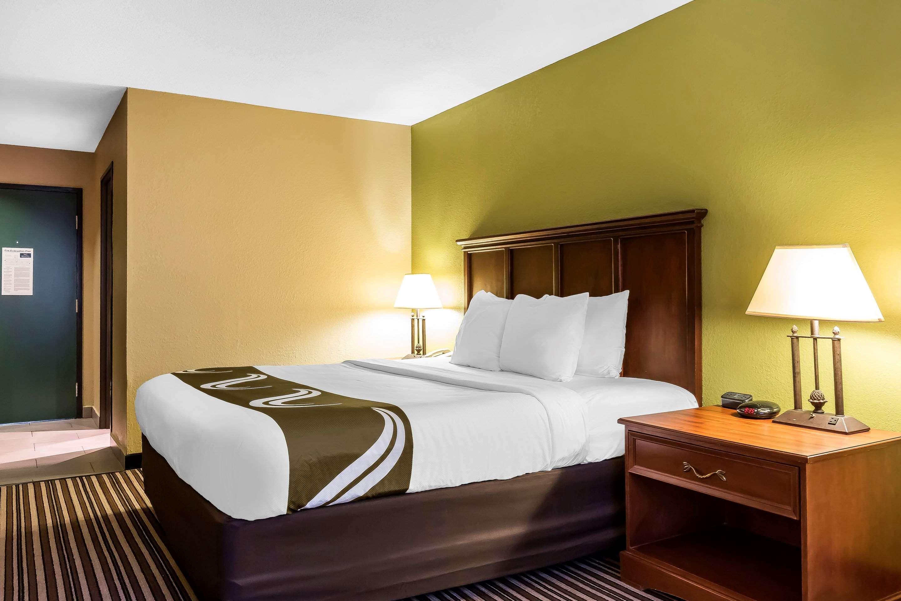 Quality Inn & Suites Columbia I-70 エクステリア 写真