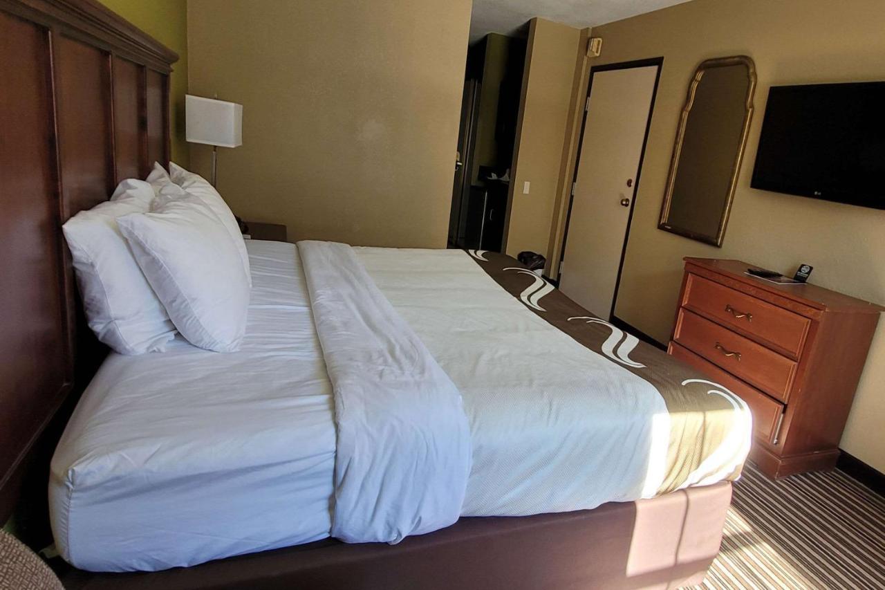 Quality Inn & Suites Columbia I-70 エクステリア 写真